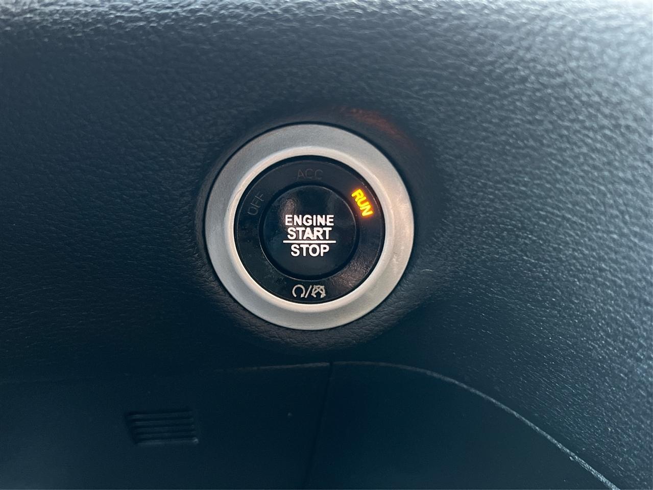 Chrysler Pacifica Limited FWD 2018