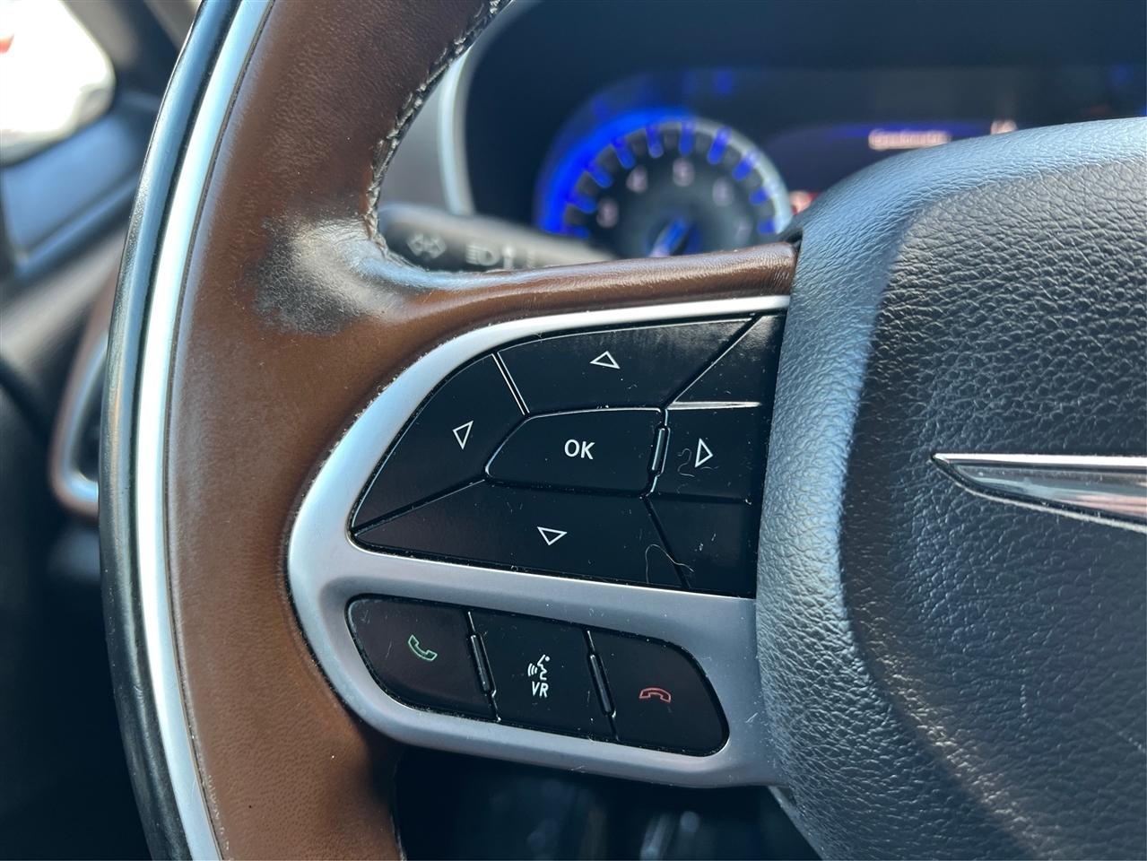 Chrysler Pacifica Limited FWD 2018