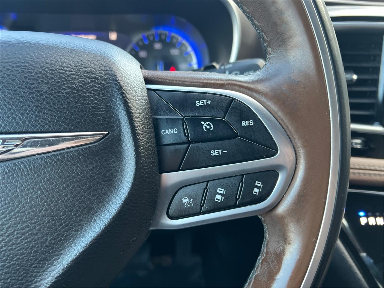 Chrysler Pacifica Limited FWD 2018