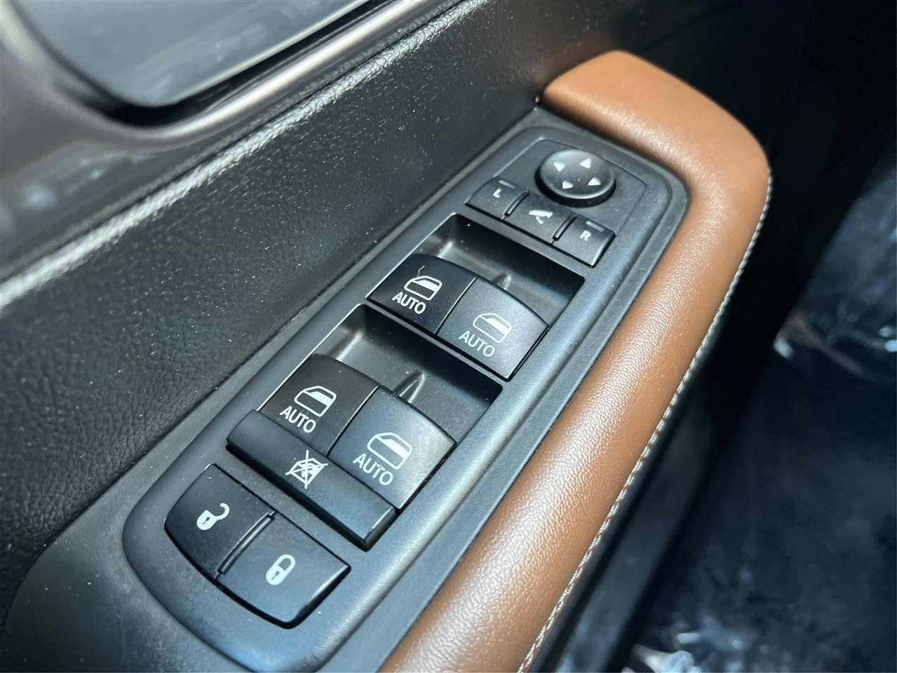 Chrysler Pacifica Limited FWD 2018