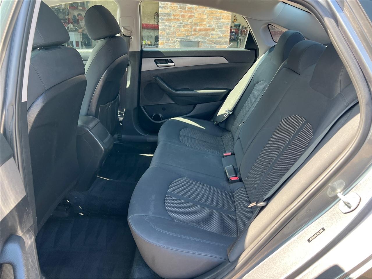 Hyundai Sonata SE 2.4L 2019