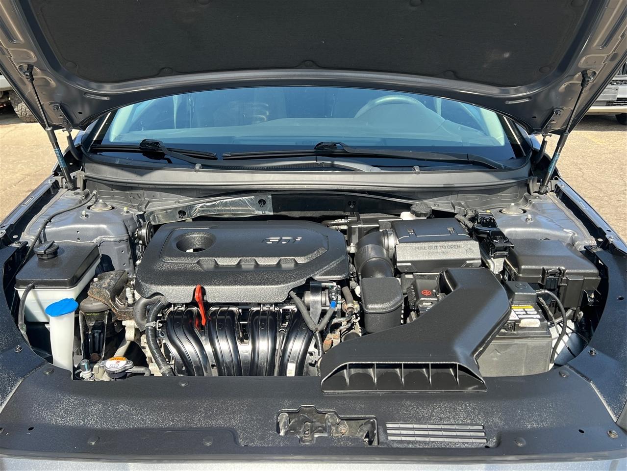 Hyundai Sonata SE 2.4L 2019