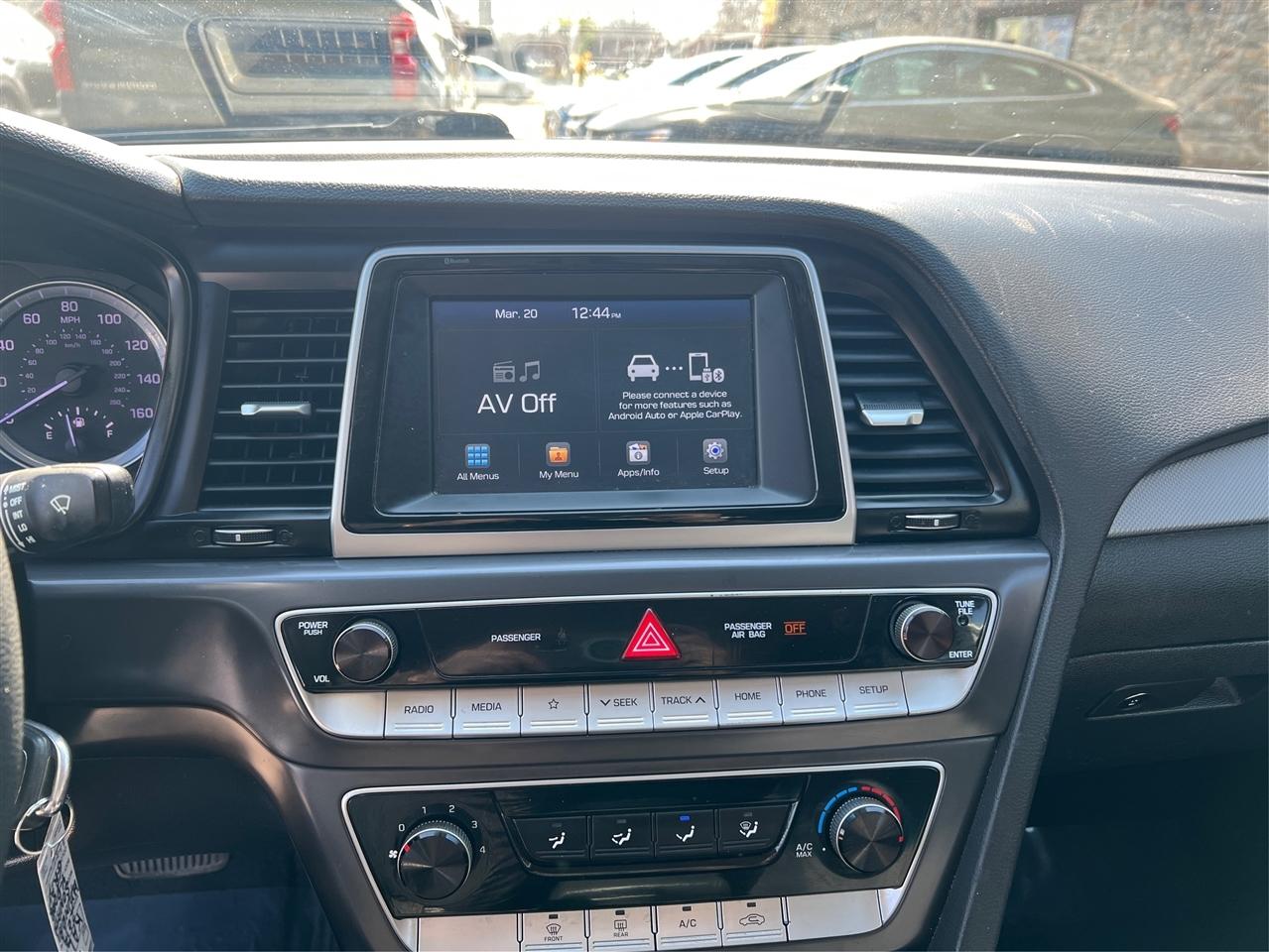 Hyundai Sonata SE 2.4L 2019