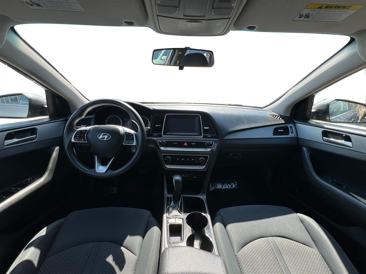 Hyundai Sonata SE 2.4L 2019