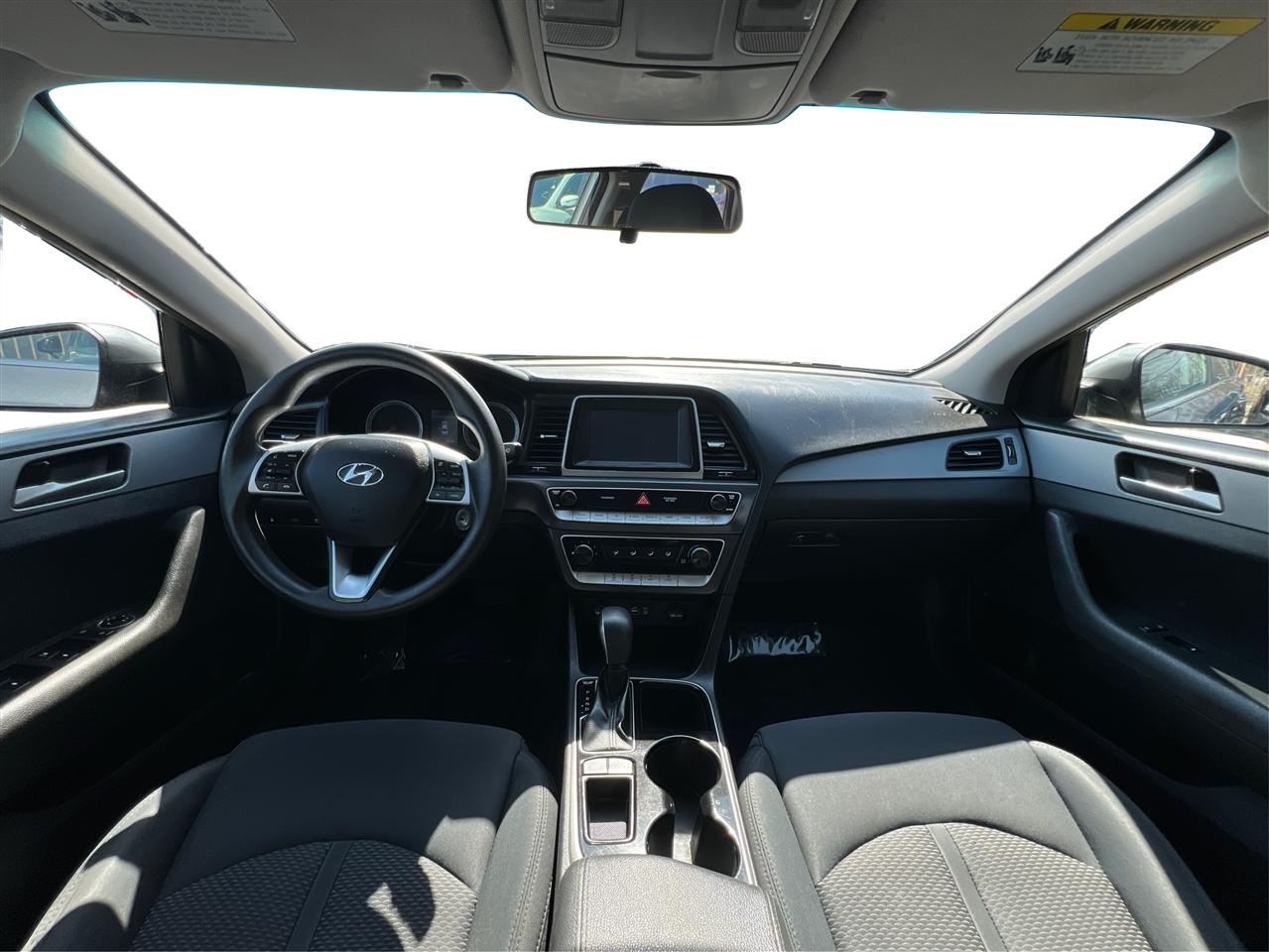 Hyundai Sonata SE 2.4L 2019