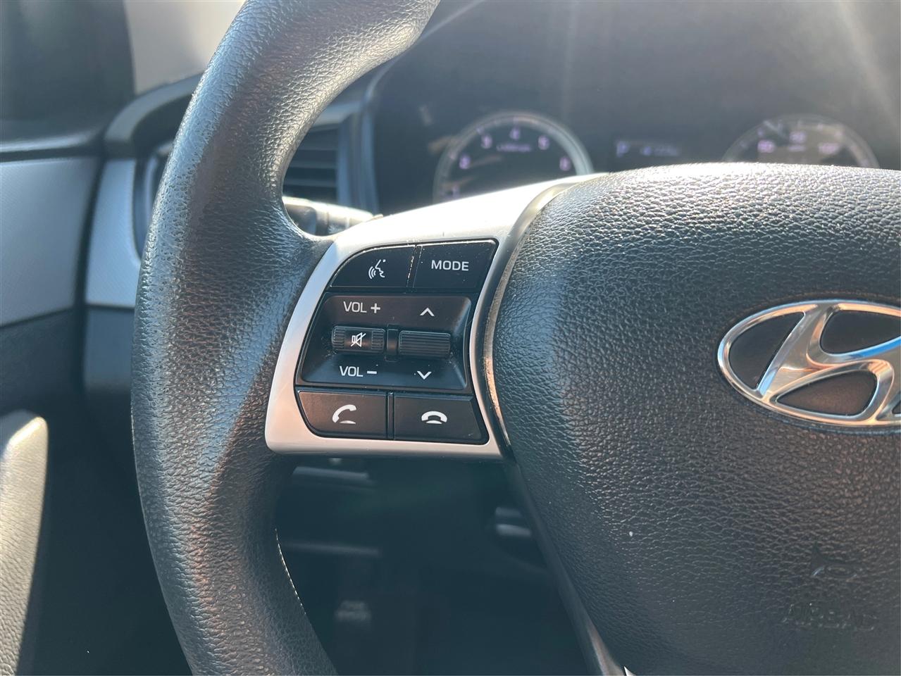 Hyundai Sonata SE 2.4L 2019