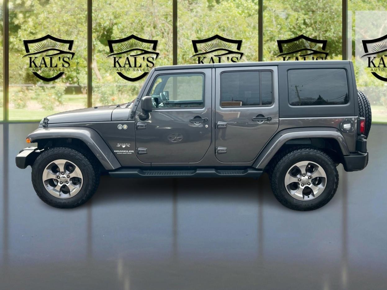 Jeep Wrangler Unlimited 4WD 4dr Sahara 2016