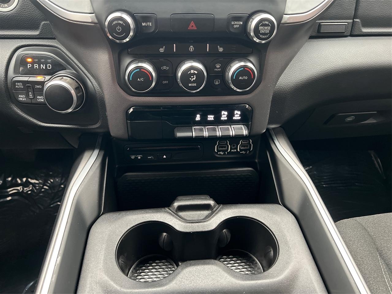 RAM 1500 Big Horn/Lone Star 4x4 Crew Cab 5'7" Box 2019