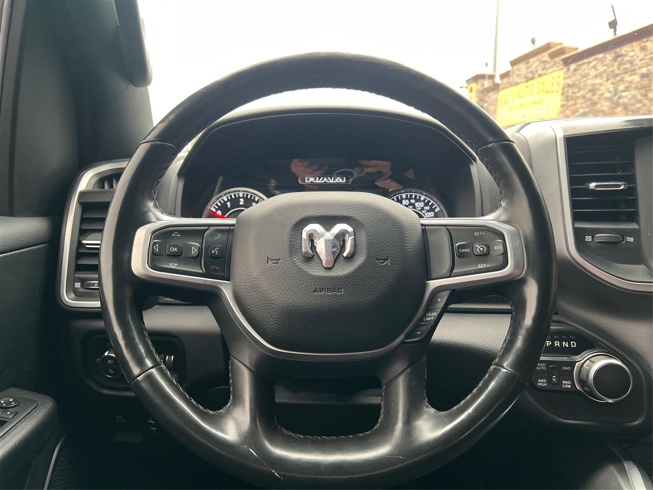 RAM 1500 Big Horn/Lone Star 4x4 Crew Cab 5'7" Box 2019