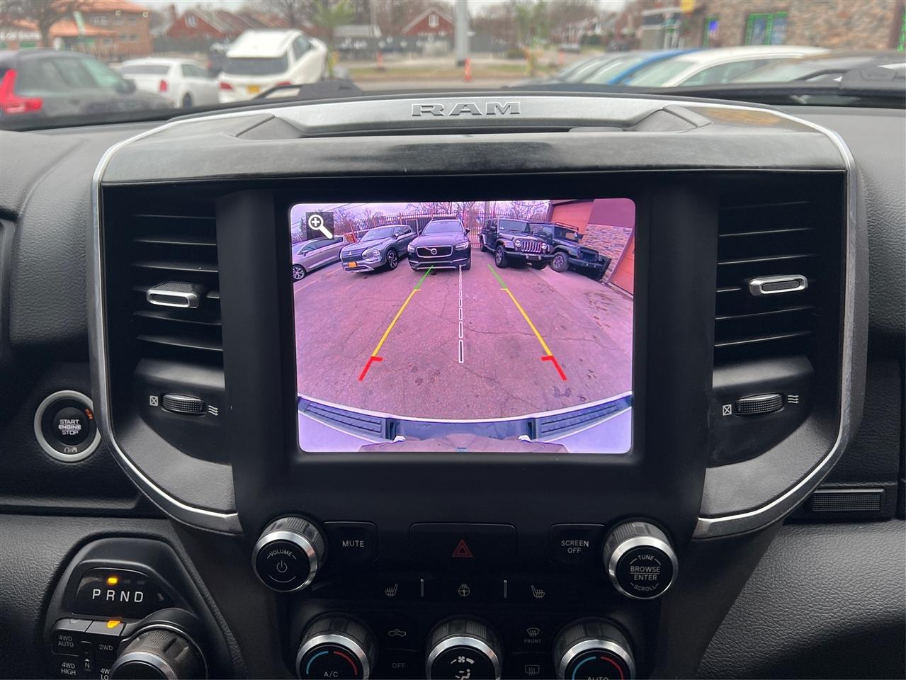 RAM 1500 Big Horn/Lone Star 4x4 Crew Cab 5'7" Box 2019