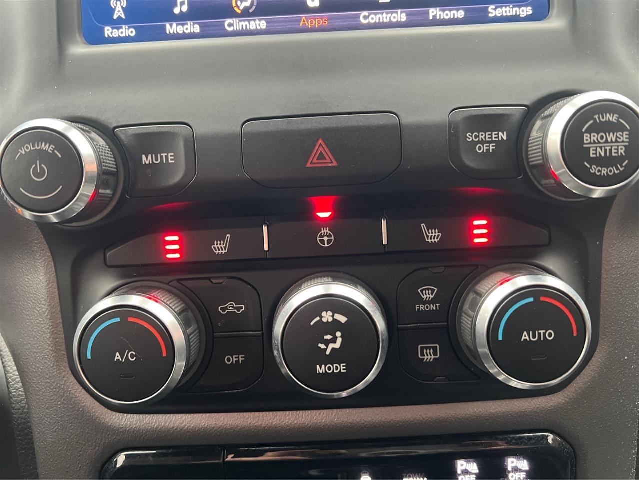 RAM 1500 Big Horn/Lone Star 4x4 Crew Cab 5'7" Box 2019