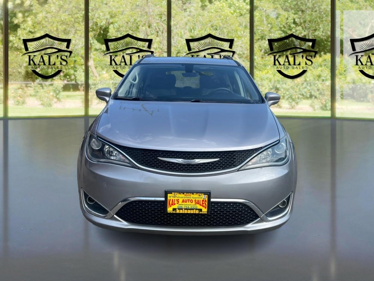 Chrysler Pacifica Touring-L FWD 2017