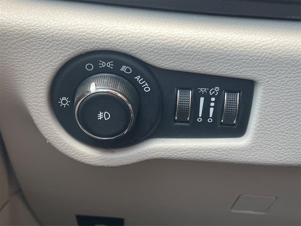 Chrysler Pacifica Touring-L FWD 2017