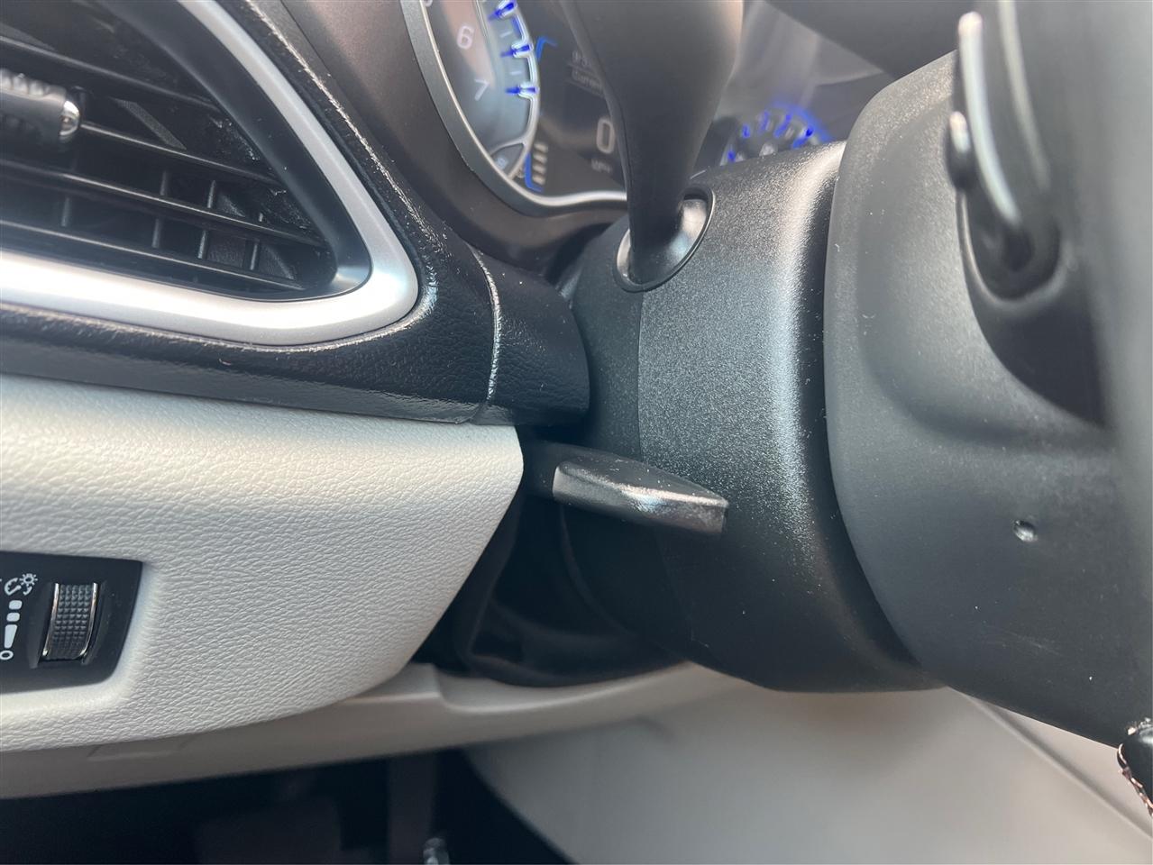 Chrysler Pacifica Touring-L FWD 2017