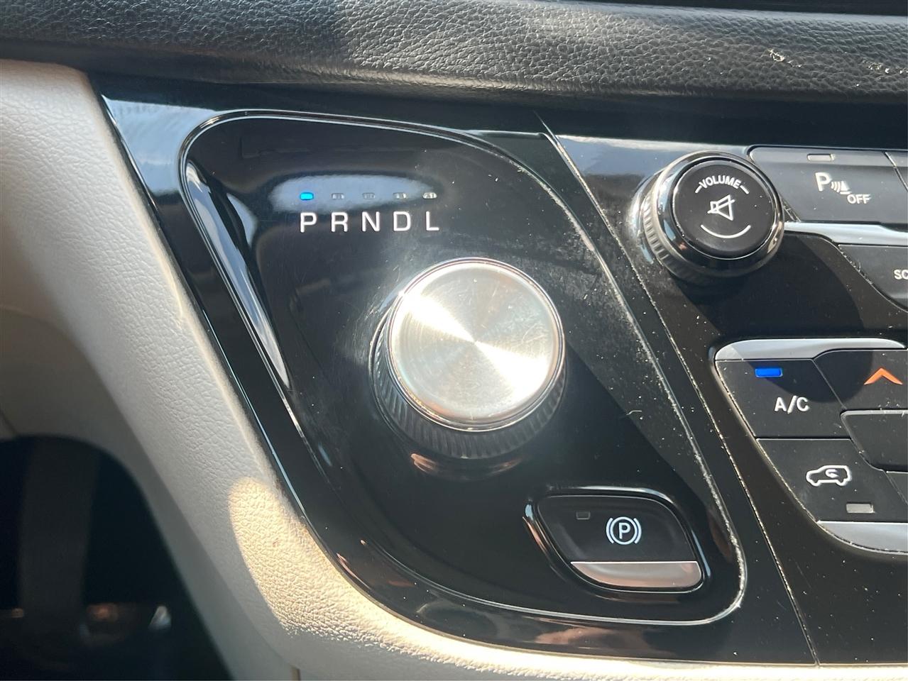 Chrysler Pacifica Touring-L FWD 2017