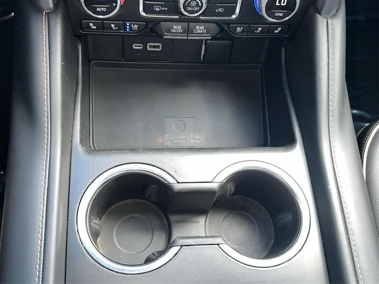 GMC Yukon XL 4WD 4dr SLT 2022