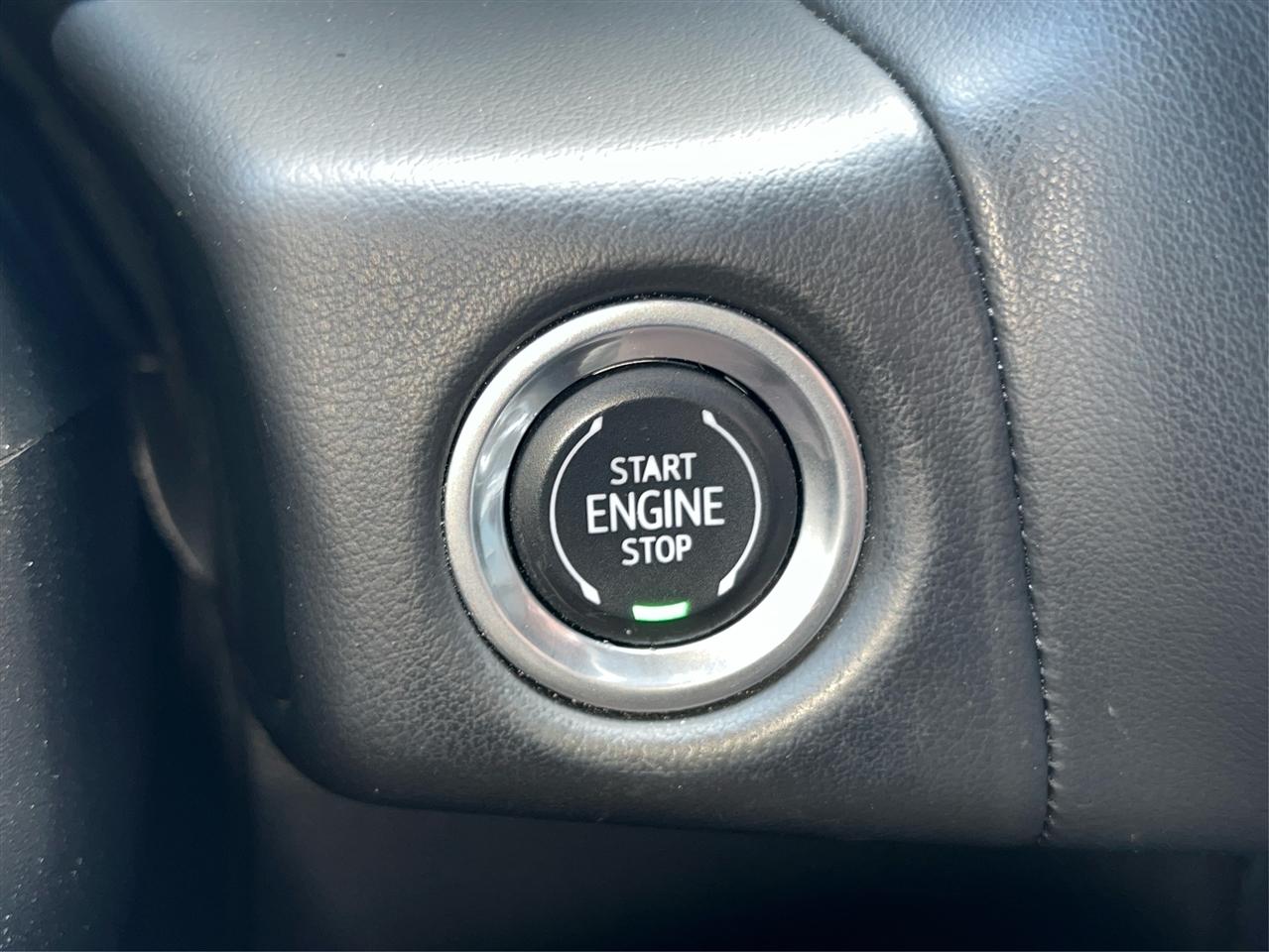 GMC Yukon XL 4WD 4dr SLT 2022