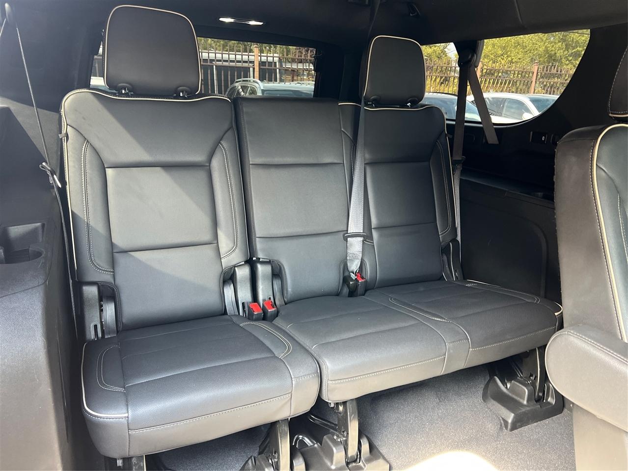 GMC Yukon XL 4WD 4dr SLT 2022