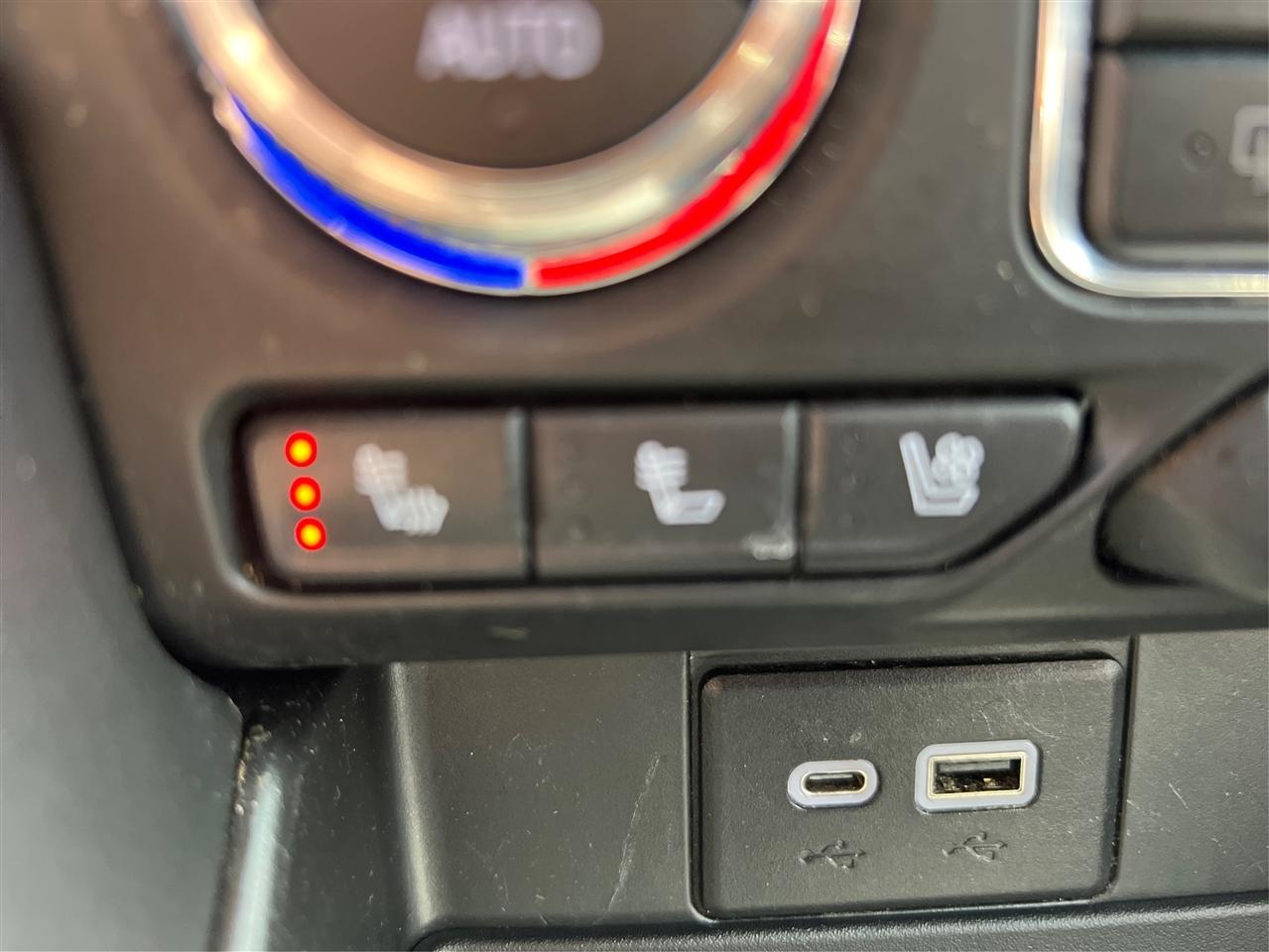 GMC Yukon XL 4WD 4dr SLT 2022