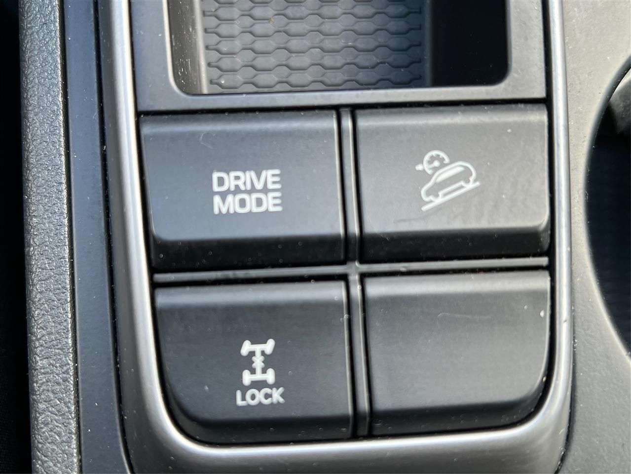 Hyundai Tucson AWD 4dr Sport 2016