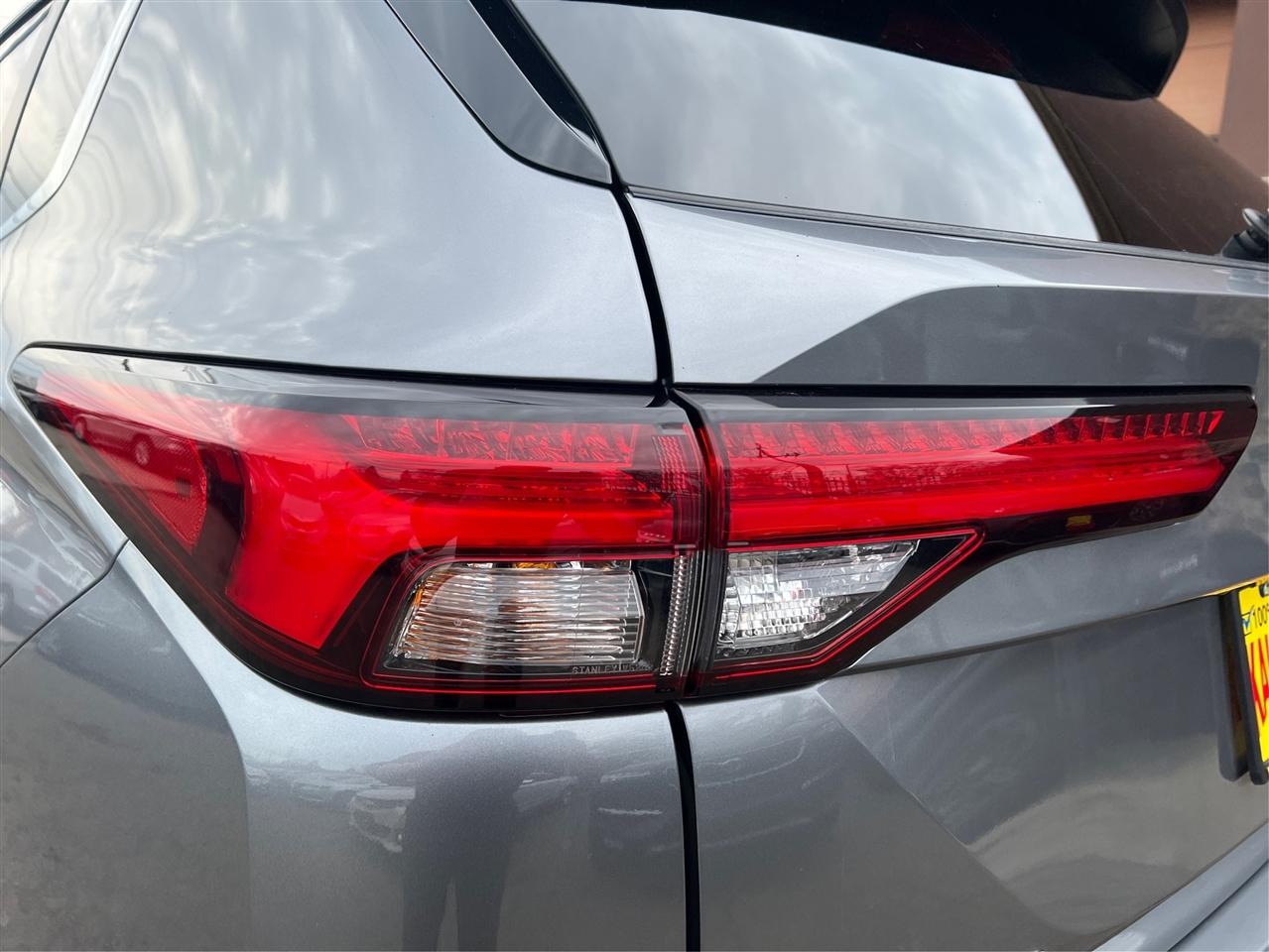 Mitsubishi Outlander SE S-AWC 2024