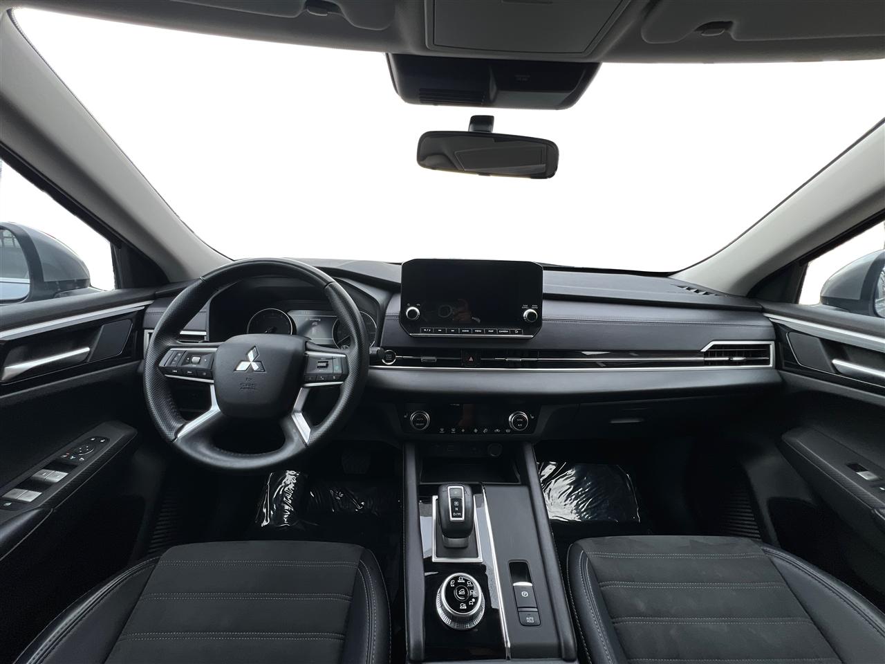 Mitsubishi Outlander SE S-AWC 2024