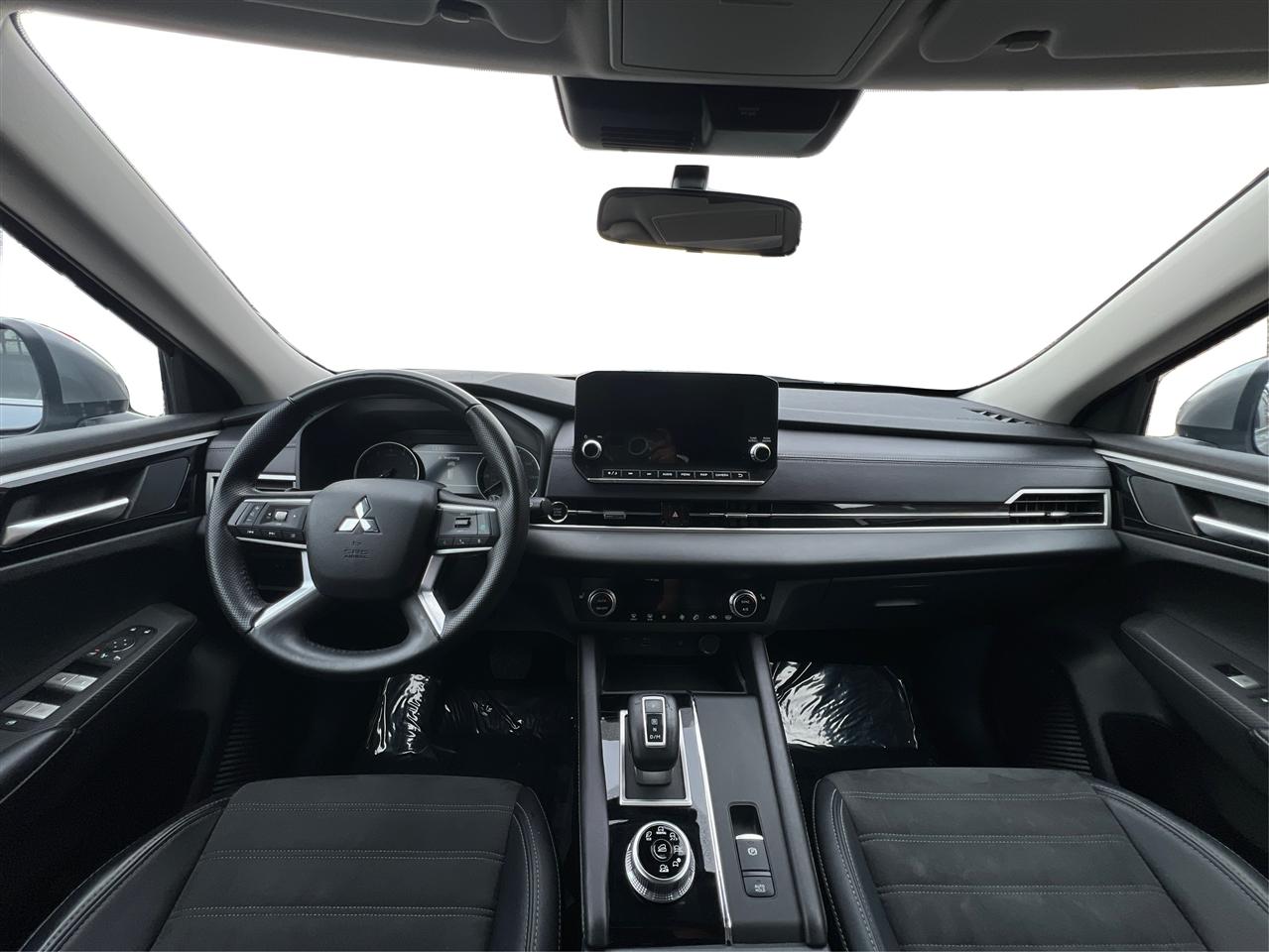 Mitsubishi Outlander SE S-AWC 2024