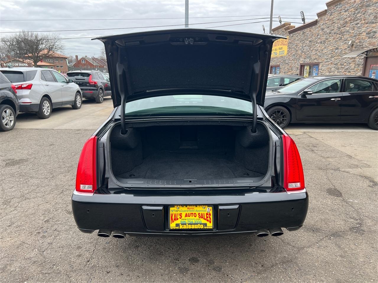 Cadillac DTS 4dr Sdn w/1SE 2008