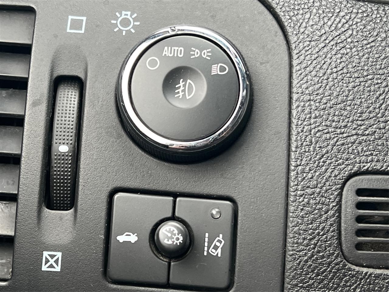 Cadillac DTS 4dr Sdn w/1SE 2008