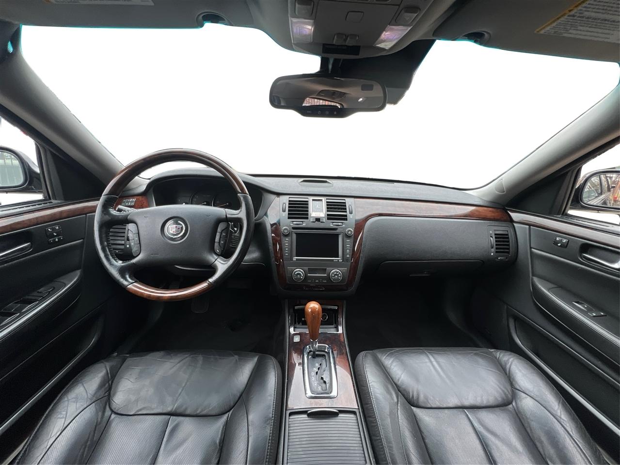 Cadillac DTS 4dr Sdn w/1SE 2008