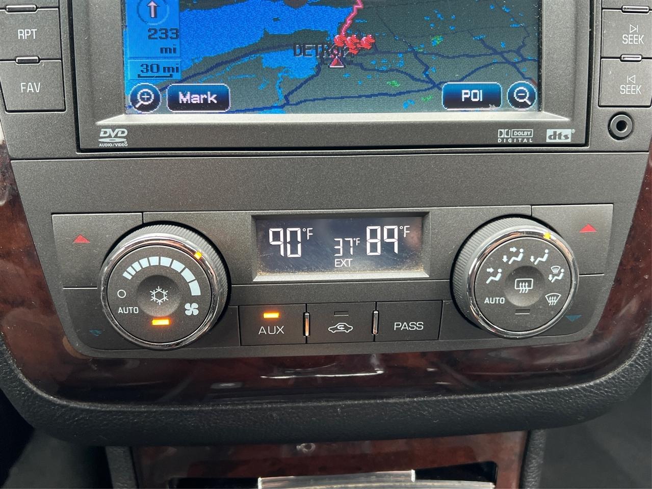 Cadillac DTS 4dr Sdn w/1SE 2008