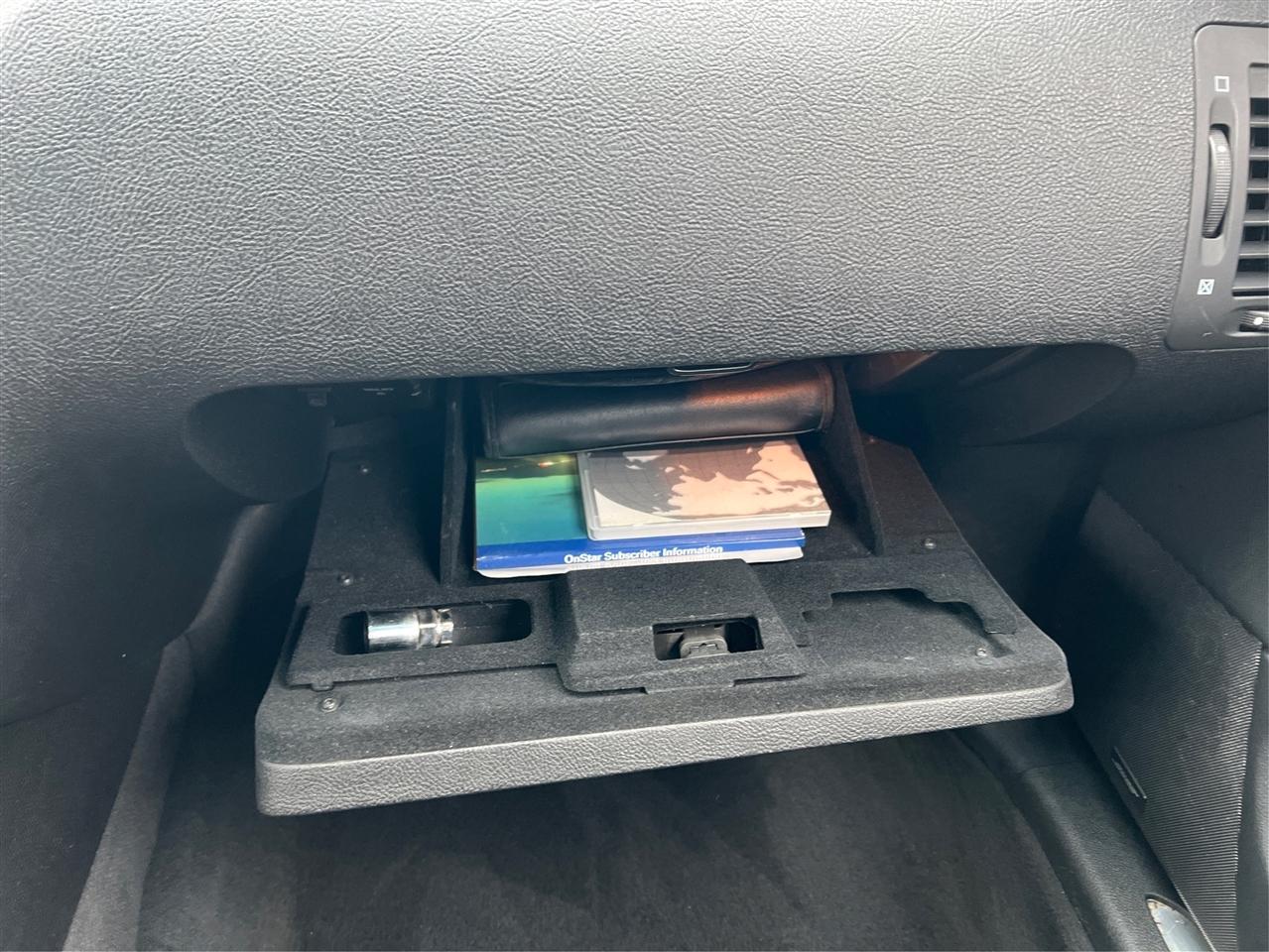 Cadillac DTS 4dr Sdn w/1SE 2008