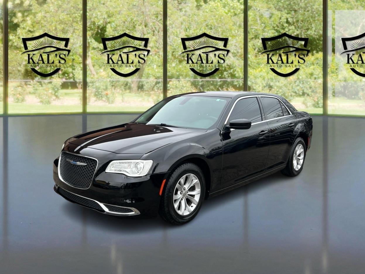 2018 Chrysler 300 Touring RWD
