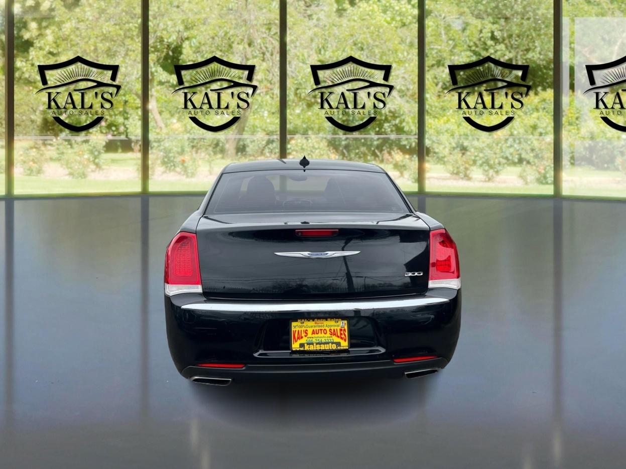 Chrysler 300 Touring RWD 2018