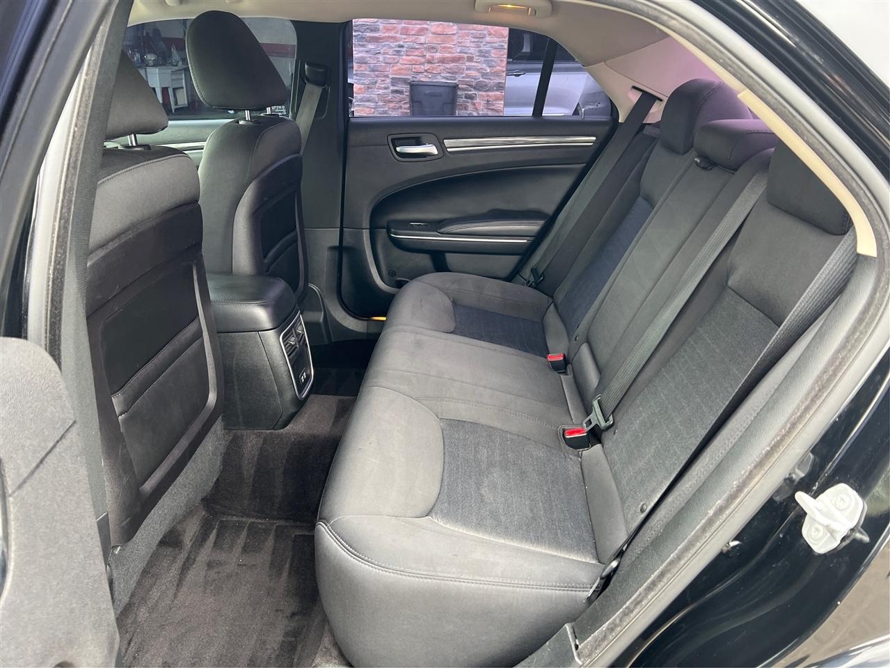 Chrysler 300 Touring RWD 2018