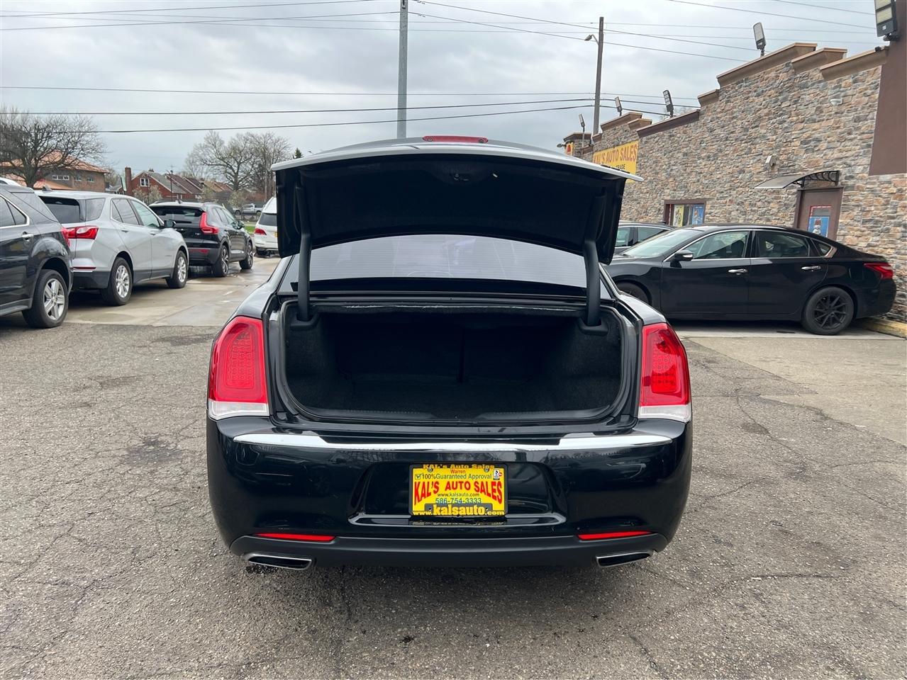 Chrysler 300 Touring RWD 2018