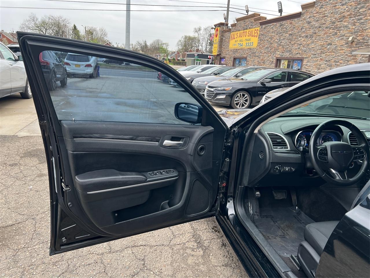 Chrysler 300 Touring RWD 2018