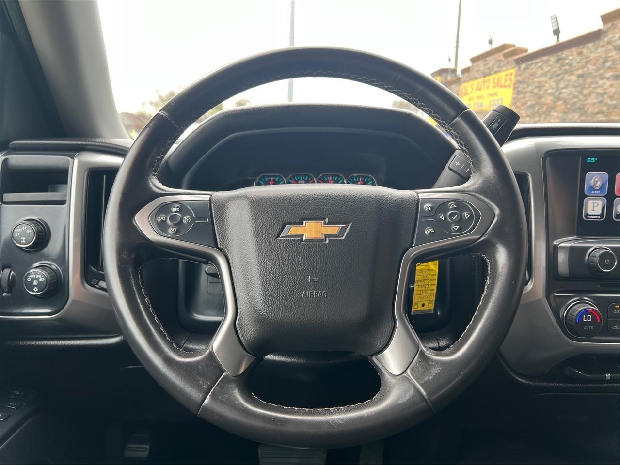 Chevrolet Silverado 1500 4WD Crew Cab 153.0" LT w/1LT 2015