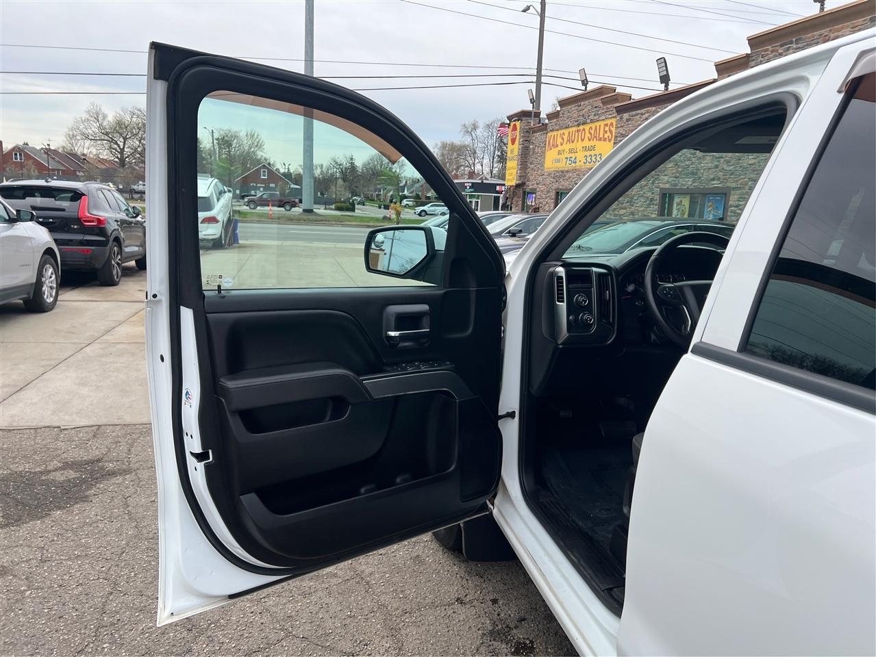 Chevrolet Silverado 1500 4WD Crew Cab 153.0" LT w/1LT 2015