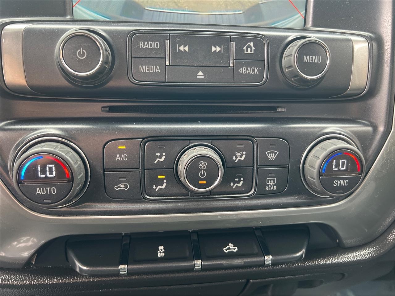 Chevrolet Silverado 1500 4WD Crew Cab 153.0" LT w/1LT 2015