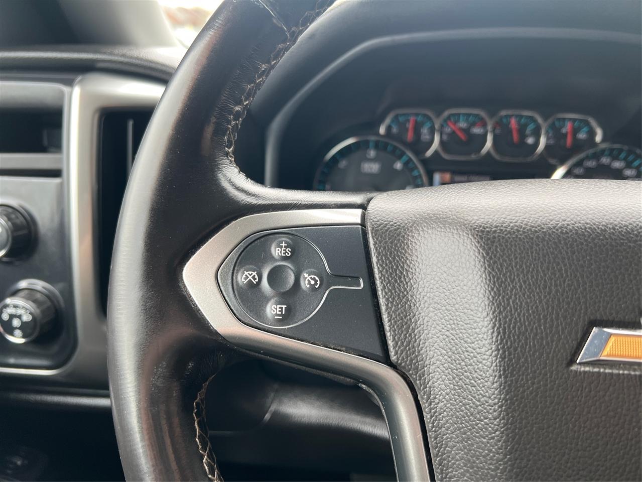 Chevrolet Silverado 1500 4WD Crew Cab 153.0" LT w/1LT 2015