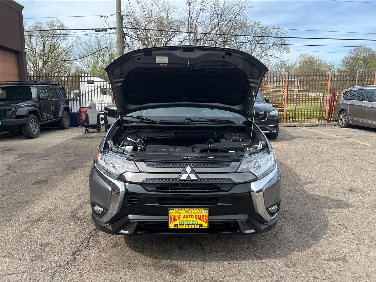 Mitsubishi Outlander ES S-AWC 2020