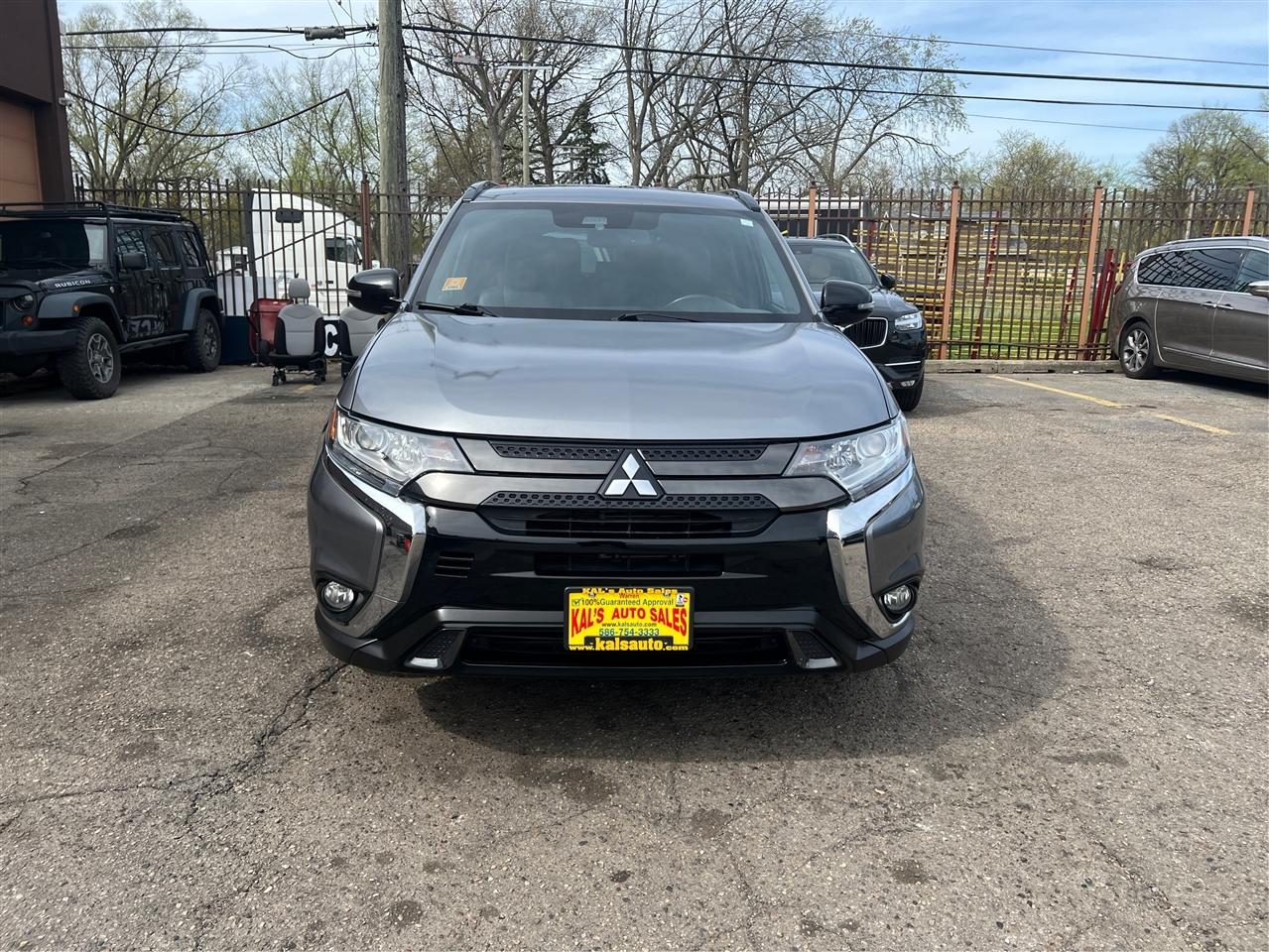 Mitsubishi Outlander ES S-AWC 2020