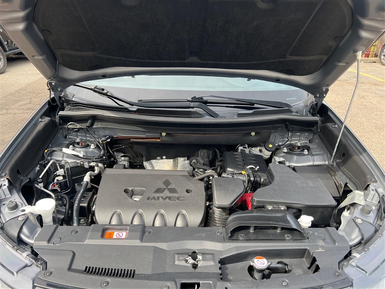 Mitsubishi Outlander ES S-AWC 2020