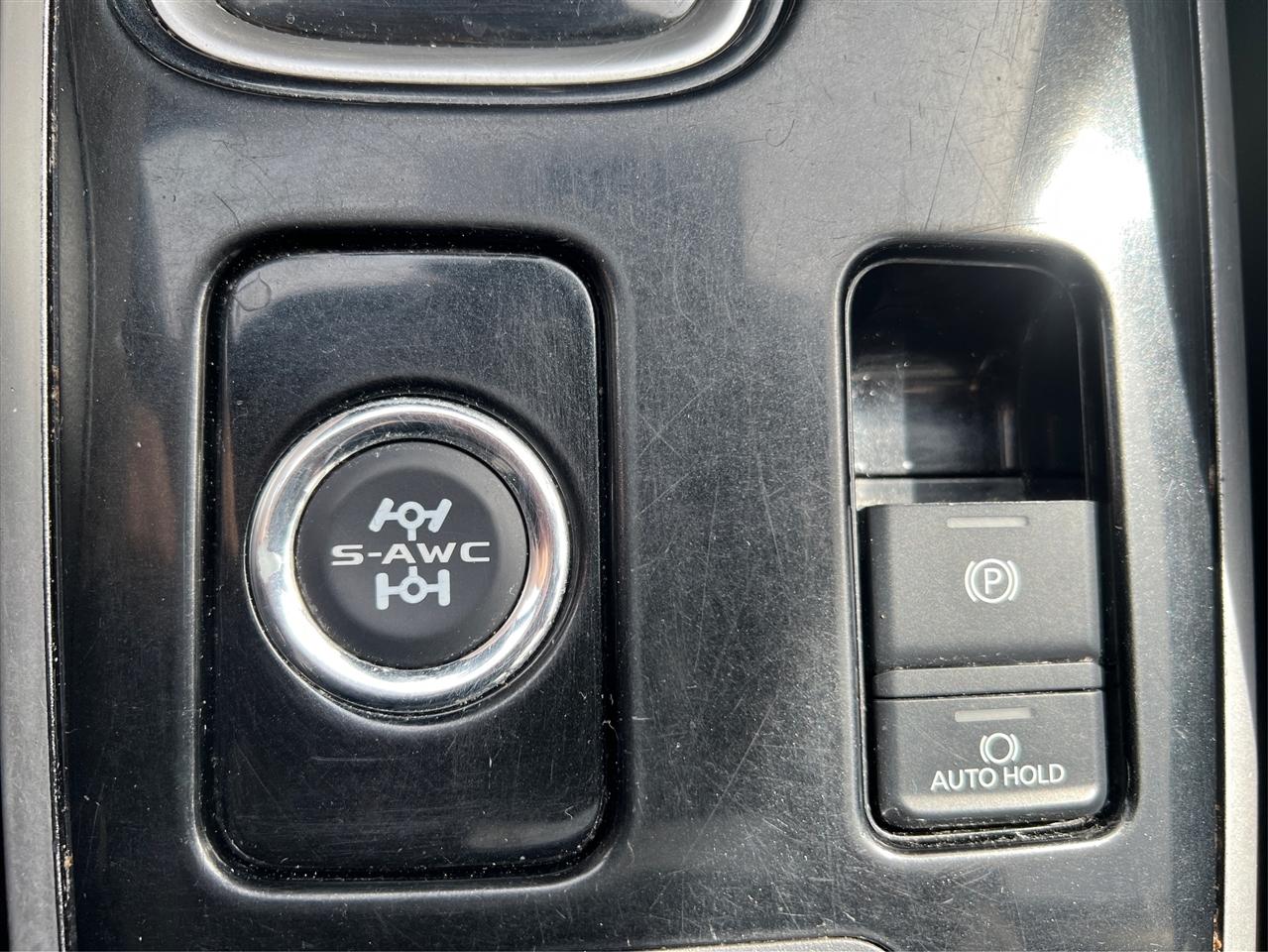 Mitsubishi Outlander ES S-AWC 2020