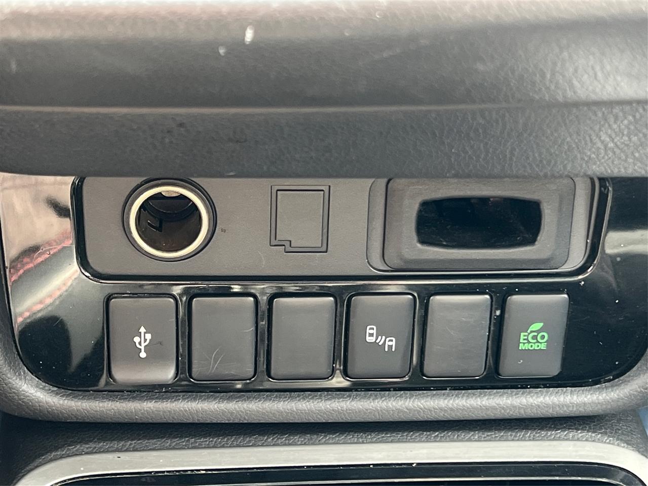 Mitsubishi Outlander ES S-AWC 2020