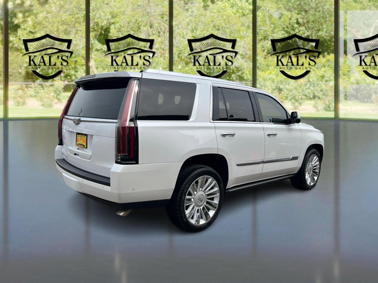 Cadillac Escalade 4WD 4dr Platinum 2017