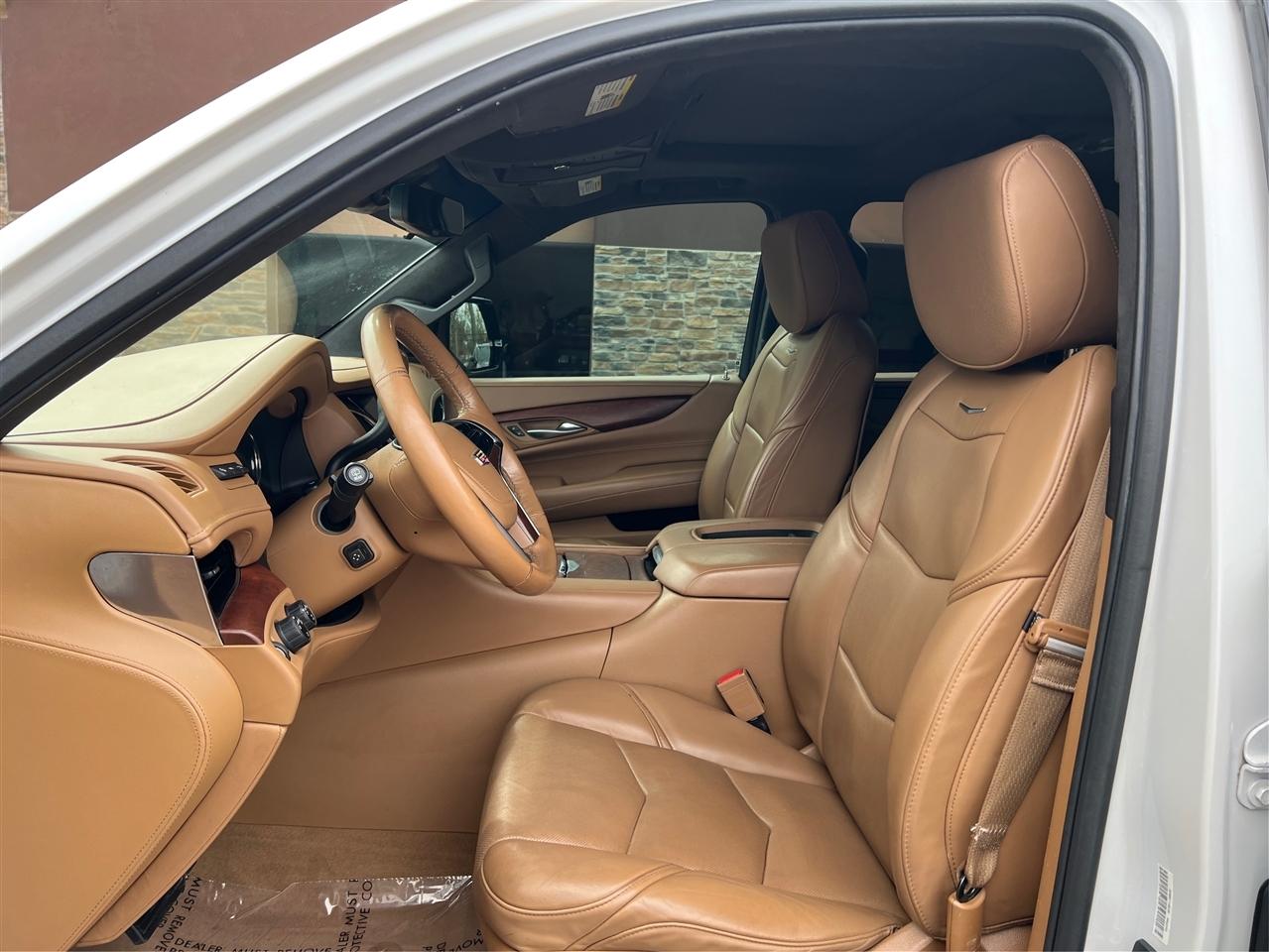 Cadillac Escalade 4WD 4dr Platinum 2017