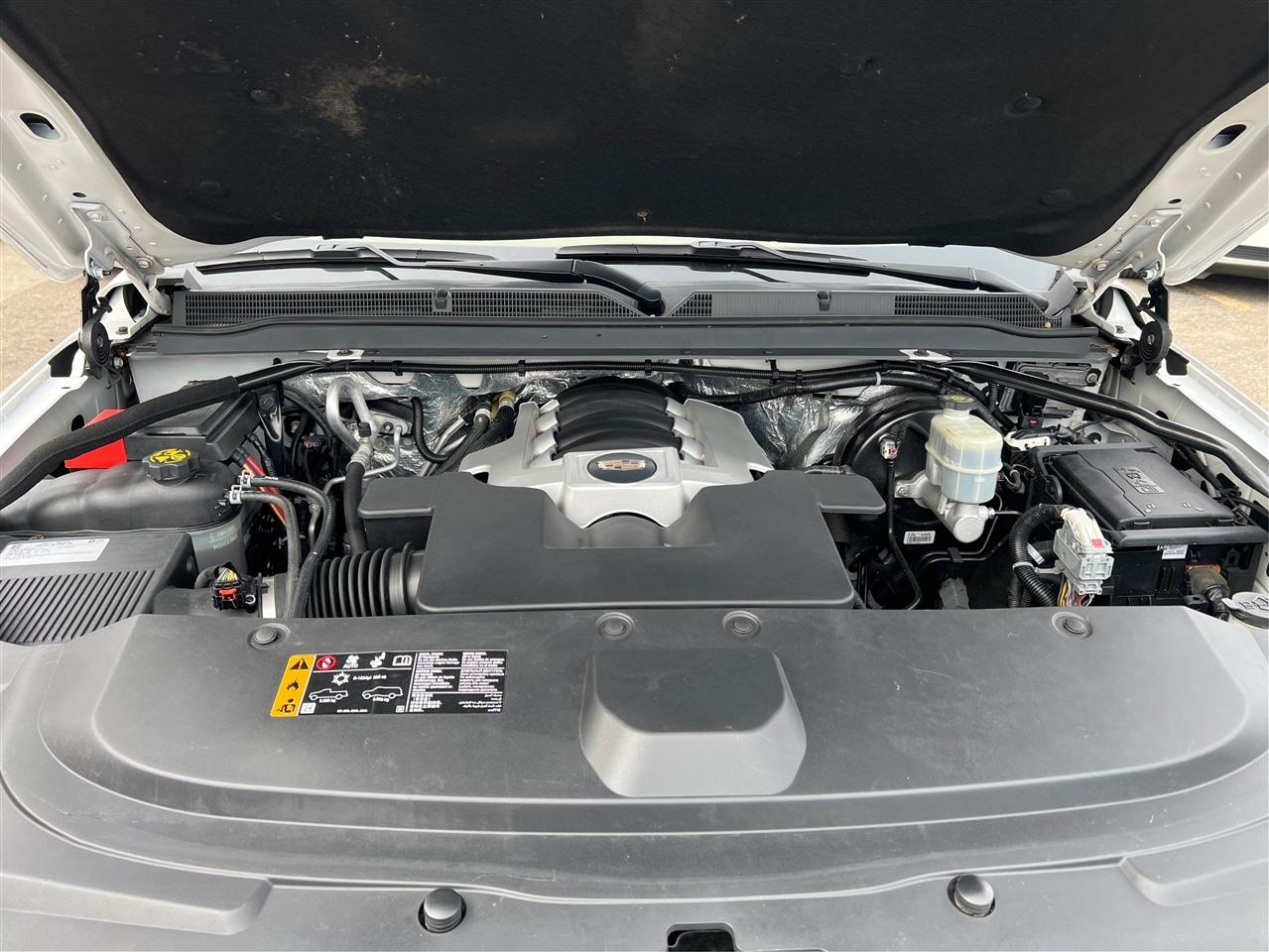 Cadillac Escalade 4WD 4dr Platinum 2017