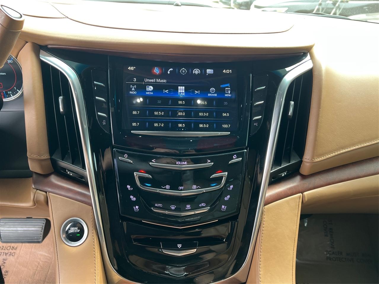Cadillac Escalade 4WD 4dr Platinum 2017